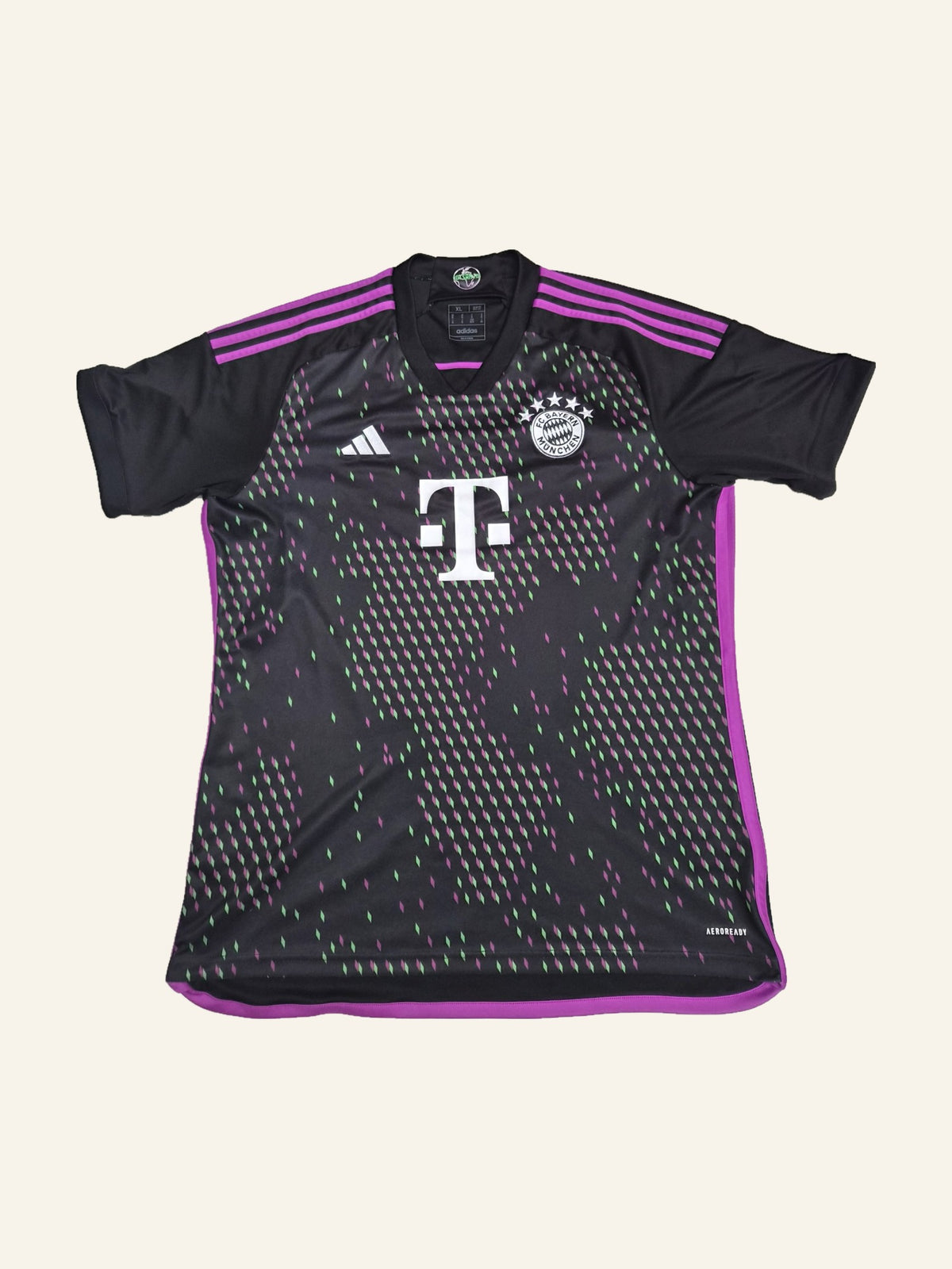 Bayern Munich Away Shirt · 2023/24